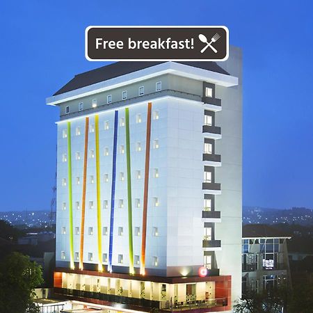 Hotel Amaris Simpang Lima Semarang Zewnętrze zdjęcie